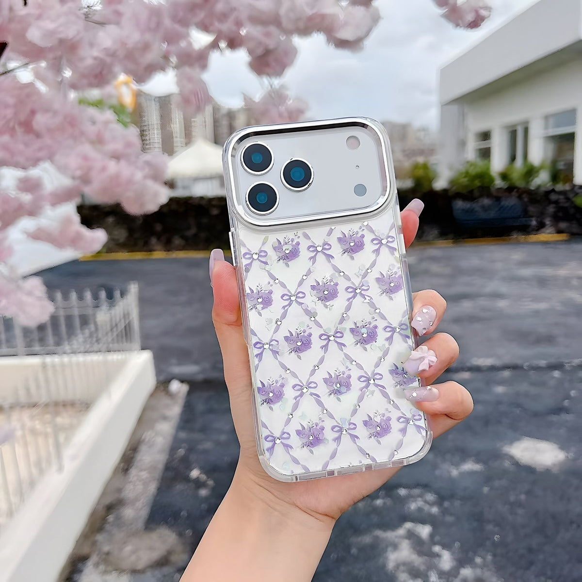 iPhone 17 Pro Max Crystals Swarovski Floral Design Magsafe Case