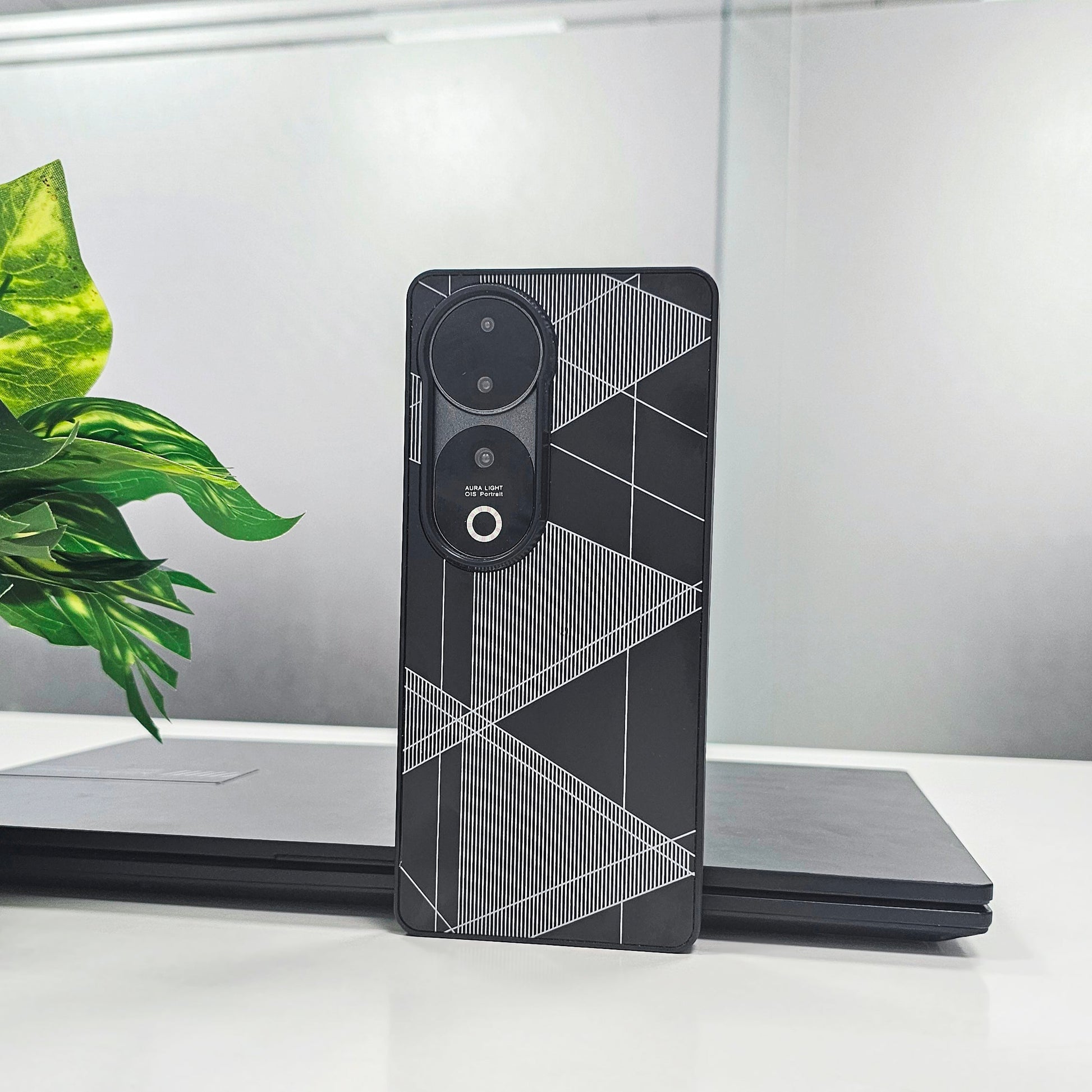 stylish Vivo V40 cover